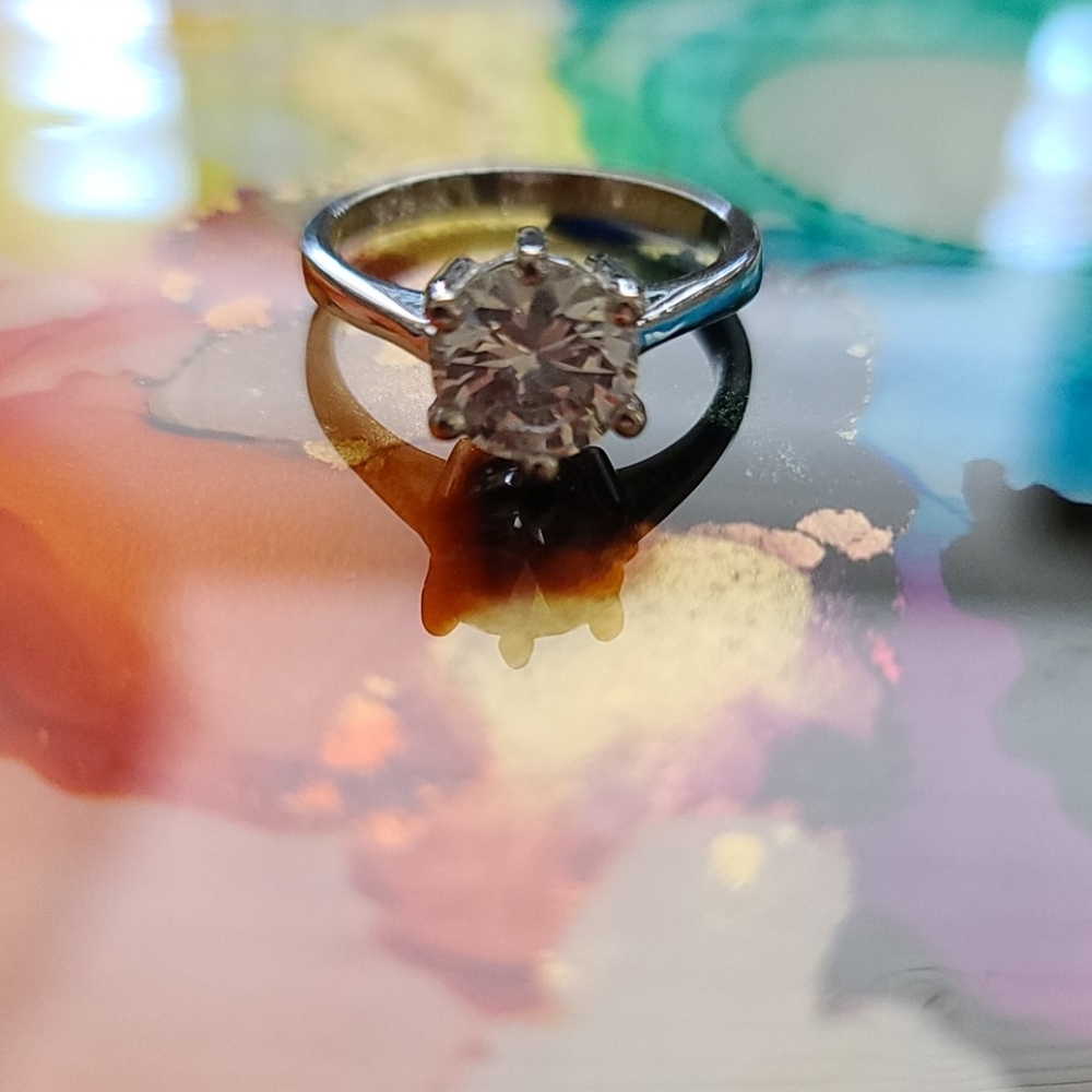 6/23 RING - Picture 3 of 4